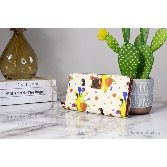 NEW Dooney & Bourke Snow White 85th Anniversary Large Wristlet Wallet NWT